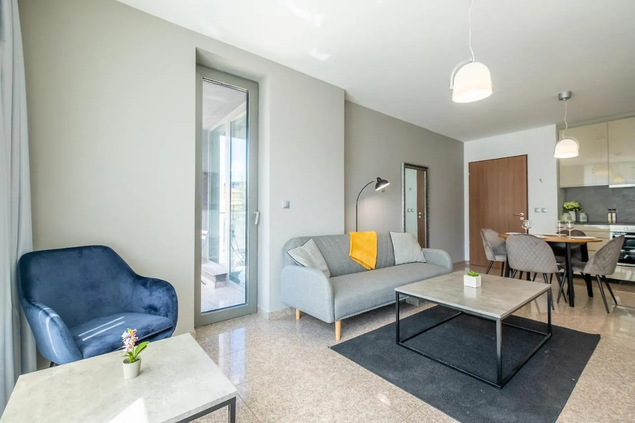 Julie'S Sunny Cozy Apartment With Balcony Sofia